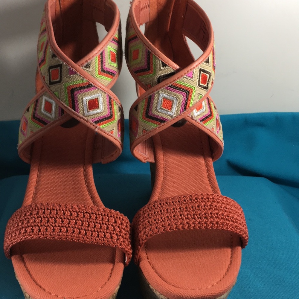 THE SAK WEDGES SIZE 7.5